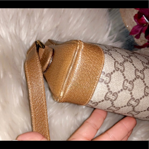 GUCCI PLUS Vintage Monogram Crossbody Bag - Picture 8 of 14